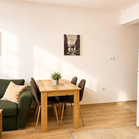 Urban Oasis Free Parking Apartament *